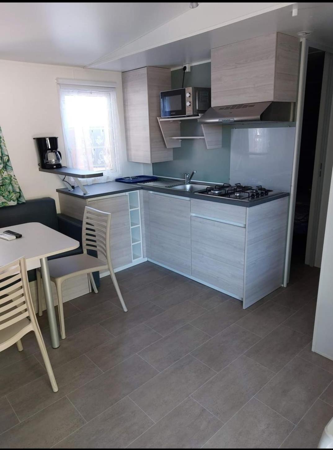 Mobil Home L'Eau Vive Les Arcs-sur-Argens Exterior photo